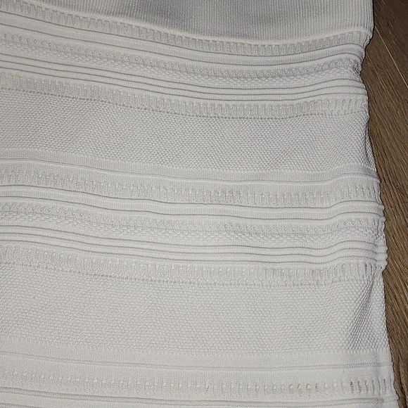 TORN BY RONNY KOBO NWT IVORY STRETCH POINTELLE LINED PENCIL SKIRT SIZE M…